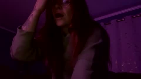 Snapshot of intothewoodswego chatting on November 14, 10:47 am IntoTheWoodsWeGo online show from November 14, 10:47 am