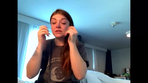 Snapshot of intothewoodswego chatting on November 28, 2:53 pm IntoTheWoodsWeGo online show from November 28, 2:53 pm