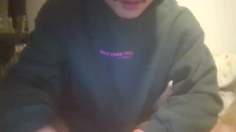 Snapshot of intrazoom chatting on February 9, 11:57 pm intrazoom online show from February 9, 11:57 pm