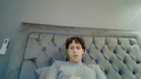 WillyTripleXxx online show from April 23, 4:35 am