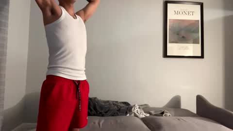 Snapshot of inuk1999 chatting on December 17, 4:18 am MrVachon online show from December 17, 4:18 am