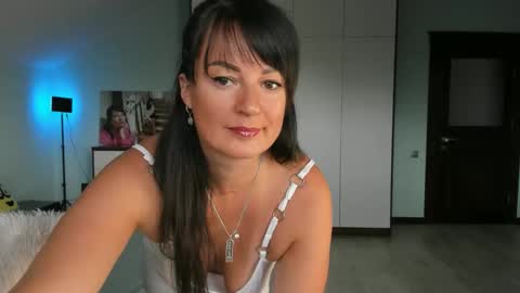 Snapshot of iracherrynow chatting on October 5, 11:08 am iracherrynow online show from October 5, 11:08 am