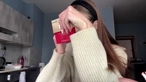 Dina online show from December 21, 9:16 am