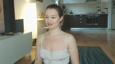 Irene online show from April 2, 6:44 am