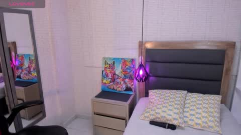  I R E N N E online show from February 19, 12:45 pm