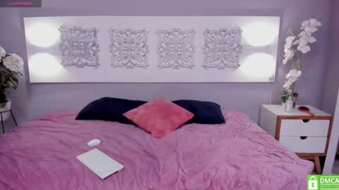 Snapshot of iriis_rosse chatting on January 28, 9:08 pm Iris Rosse online show from January 28, 9:08 pm