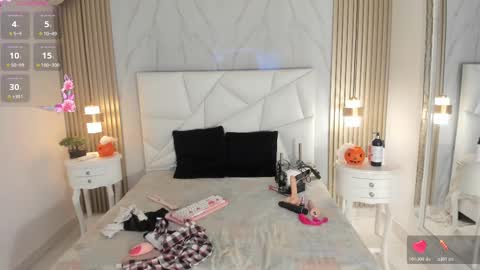 Iri  online show from October 17, 7:49 pm