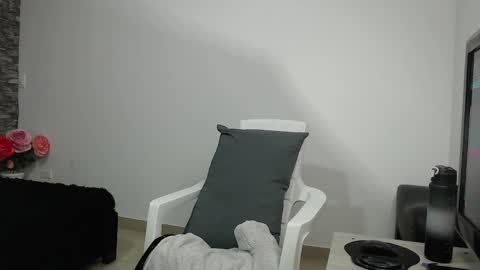 Snapshot of iris_joi chatting on March 10, 2:06 am Iirs online show from March 10, 2:06 am