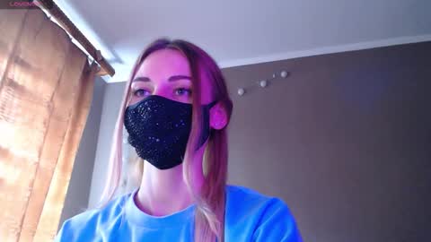 Lily online show from September 9, 2:05 pm