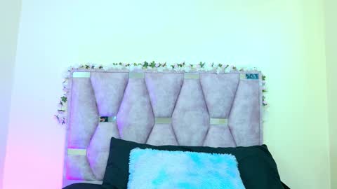 Iris online show from March 22, 5:16 pm