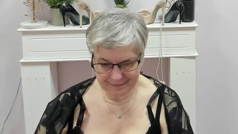 I R I S online show from March 18, 7:11 am