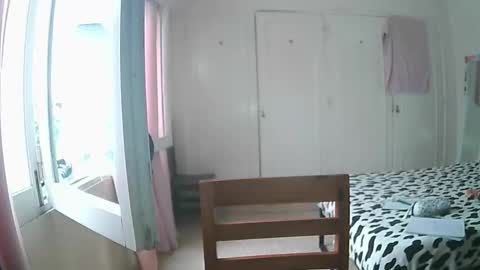 Iris online show from December 14, 8:57 pm