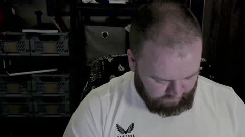 twitter theirishman205 online show from December 14, 4:09 pm