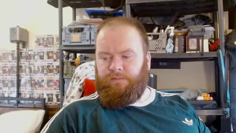 Snapshot of irishdaddy24 chatting on April 2, 11:52 am twitter theirishman205 online show from April 2, 11:52 am