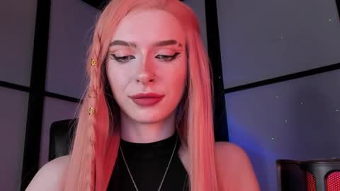 Snapshot of irisice chatting on December 6, 11:11 am Miss Iris Fansly Miss Iris new inst. online show from December 6, 11:11 am