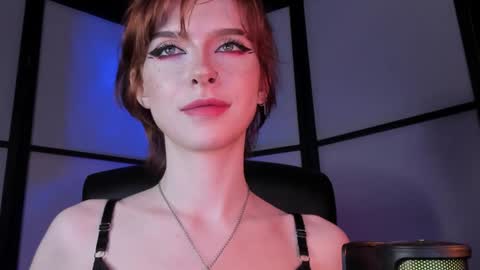 Snapshot of irisice chatting on December 10, 9:23 am Miss Iris Fansly Miss Iris new inst. online show from December 10, 9:23 am