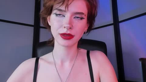 Snapshot of irisice chatting on December 30, 11:17 pm Miss Iris Fansly Miss Iris new inst. online show from December 30, 11:17 pm