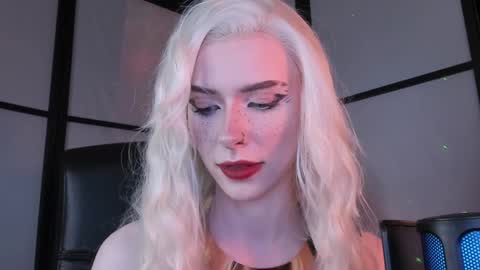 Snapshot of irisice chatting on January 6, 1:42 am Miss Iris Fansly Miss Iris new inst. online show from January 6, 1:42 am