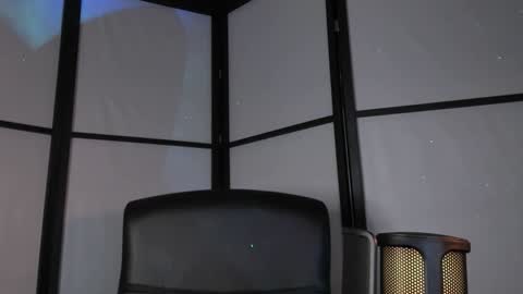 Snapshot of irisice chatting on January 14, 11:16 pm Miss Iris Fansly Miss Iris new inst. online show from January 14, 11:16 pm