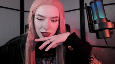 Snapshot of irisice chatting on February 20, 2:02 pm Miss Iris Fansly Miss Iris new inst. online show from February 20, 2:02 pm