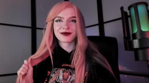 Snapshot of irisice chatting on February 21, 3:21 pm Miss Iris Fansly Miss Iris new inst. online show from February 21, 3:21 pm