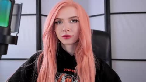 Snapshot of irisice chatting on February 24, 11:10 am Miss Iris Fansly Miss Iris new inst. online show from February 24, 11:10 am