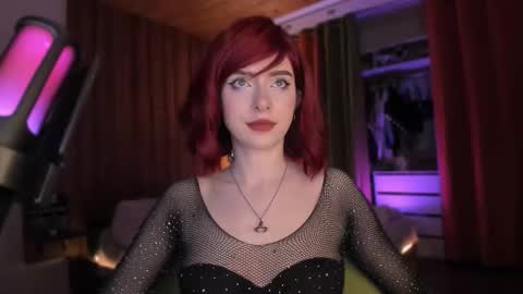 Snapshot of irisice chatting on November 7, 5:02 pm Miss Iris Fansly Miss Iris new inst. online show from November 7, 5:02 pm