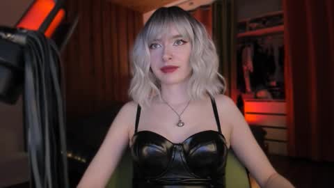 Snapshot of irisice chatting on December 14, 6:56 pm Miss Iris Fansly Miss Iris new inst. online show from December 14, 6:56 pm