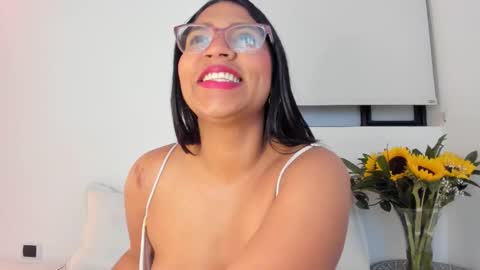 iris online show from February 16, 10:33 am