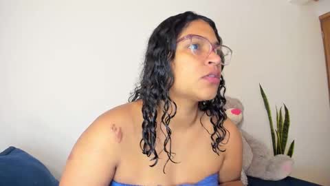 iris online show from February 28, 12:28 pm