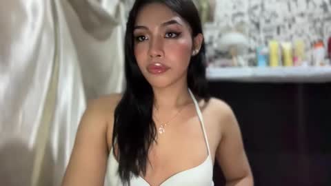 Snapshot of iriss_fox chatting on September 19, 12:23 am iriss_fox online show from September 19, 12:23 am