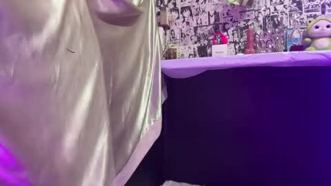 Snapshot of iriss_fox chatting on October 6, 1:30 pm iriss_fox online show from October 6, 1:30 pm