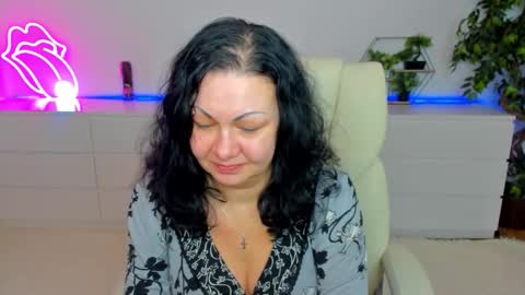 Iris online show from March 3, 6:19 am