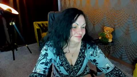 Iris online show from June 3, 2:33 pm
