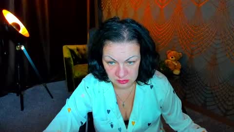 Snapshot of irissmoon1 chatting on June 15, 5:48 pm Iris online show from June 15, 5:48 pm