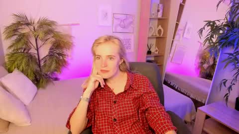 Snapshot of irmaronn chatting on June 8, 8:37 am Irma online show from June 8, 8:37 am