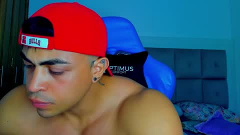 Iron online show from February 3, 1:52 am