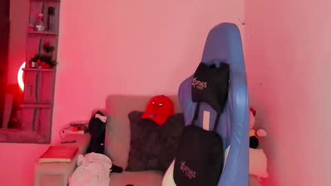 Iron online show from February 21, 11:39 pm