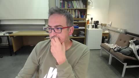 Snapshot of ironchrome chatting on October 31, 10:05 am IronChrome online show from October 31, 10:05 am