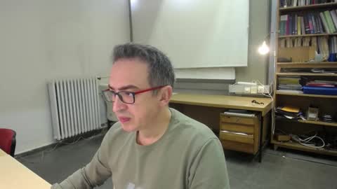 Snapshot of ironchrome chatting on November 10, 8:24 am IronChrome online show from November 10, 8:24 am