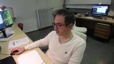 Snapshot of ironchrome chatting on December 4, 8:01 am IronChrome online show from December 4, 8:01 am