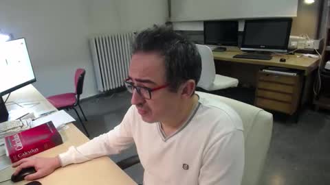 Snapshot of ironchrome chatting on December 18, 10:32 am IronChrome online show from December 18, 10:32 am