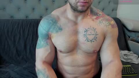 ironhulk22 online show from March 6, 7:14 am