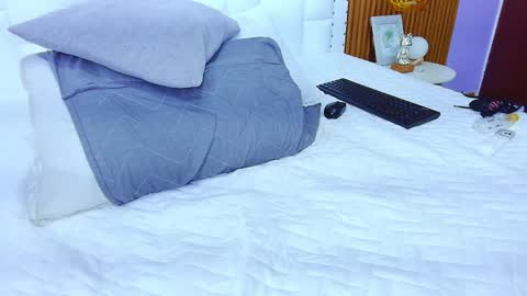 Snapshot of irresistiblemilf chatting on January 26, 6:06 pm Sandy online show from January 26, 6:06 pm