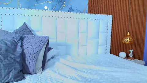 Snapshot of irresistiblemilf chatting on February 19, 3:16 pm Sandy online show from February 19, 3:16 pm