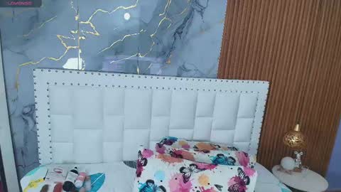 Snapshot of irresistiblemilf chatting on February 26, 12:25 pm Sandy online show from February 26, 12:25 pm
