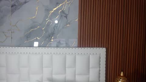 Snapshot of irresistiblemilf chatting on March 4, 12:01 pm Sandy online show from March 4, 12:01 pm