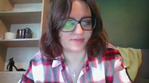 Paris online show from April 14, 5:35 am