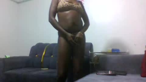 Snapshot of irresistibleprincess chatting on February 27, 4:23 am irresistibleprincess online show from February 27, 4:23 am