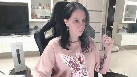 Irwi Tomboy online show from December 20, 10:43 pm